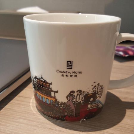 Changyu Hotel Тайнань Экстерьер фото