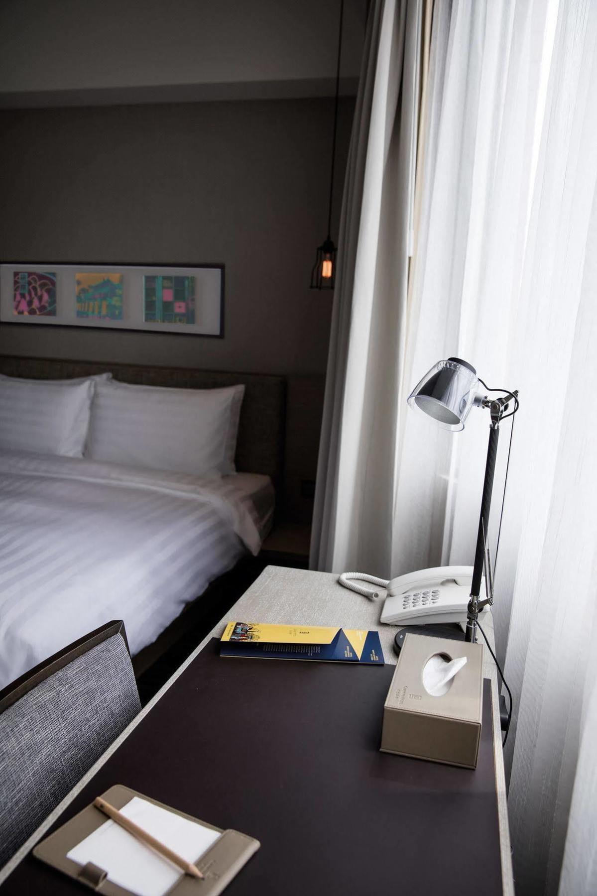 Changyu Hotel Тайнань Экстерьер фото